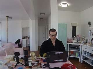 voyeurcam-celticiron-02