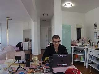 voyeurcam-celticiron-02