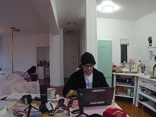 voyeurcam-celticiron-02