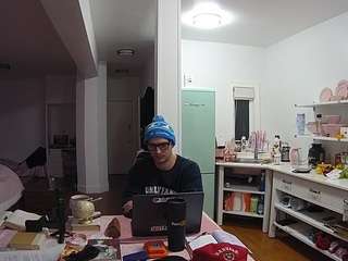 voyeurcam-celticiron-02