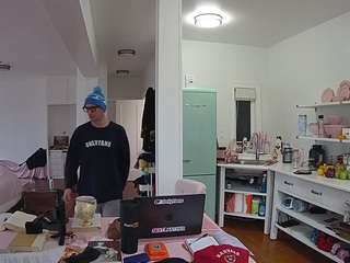 voyeurcam-celticiron-02