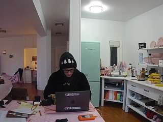 voyeurcam-celticiron-02