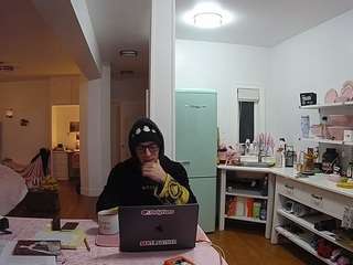 voyeurcam-celticiron-02