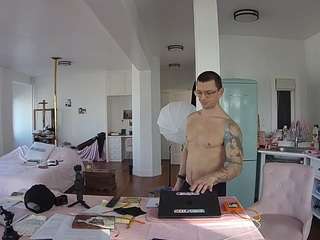 voyeurcam-celticiron-02