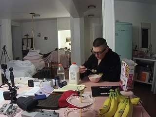 voyeurcam-celticiron-02