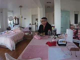 voyeurcam-celticiron-02