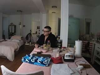 voyeurcam-celticiron-02