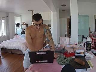 voyeurcam-celticiron-02