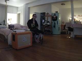 voyeurcam-celticiron-02