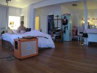 voyeurcam-celticiron-02 live webcam on Soda Cams