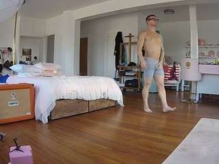 le modèle voyeurcam-celticiron-02 est en webcam porno dans un show sur le site camsoda, il possède les tags suivants: black hair,blowjob,cock rating,facial,gape,green eyes,handjob,muscular,no drinking,orgasm,hd