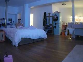 voyeurcam-celticiron-02