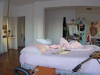 voyeurcam-celticiron-02