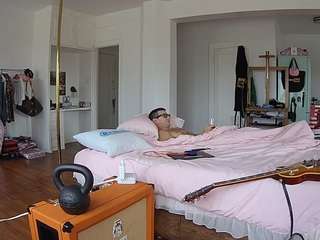 voyeurcam-celticiron-02