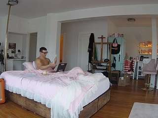 voyeurcam-celticiron-02