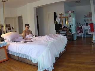 voyeurcam-celticiron-02