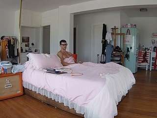 voyeurcam-celticiron-02