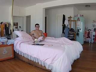 voyeurcam-celticiron-02