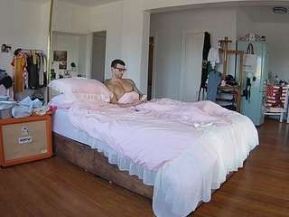 voyeurcam-celticiron-02