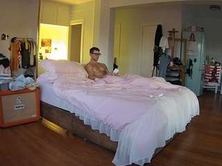 voyeurcam-celticiron-02