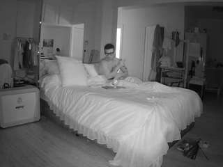 voyeurcam-celticiron-02