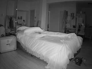 voyeurcam-celticiron-02