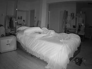 voyeurcam-celticiron-02