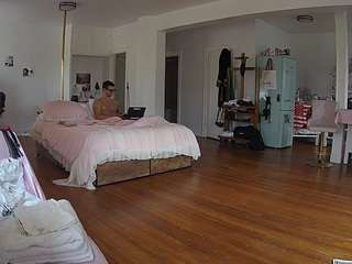 voyeurcam-celticiron-02