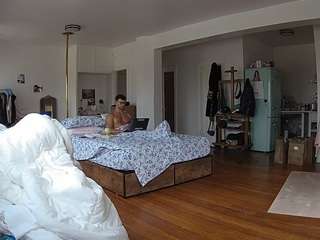 هذا النموذج مباشر الآن. voyeurcam-celticiron-02