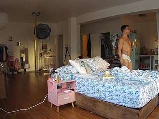 voyeurcam-celticiron-02