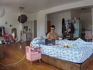 voyeurcam-celticiron-02