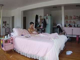 voyeurcam-celticiron-02
