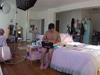 voyeurcam-celticiron-02