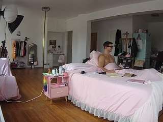 voyeurcam-celticiron-02