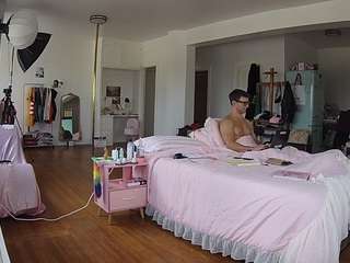 voyeurcam-celticiron-02