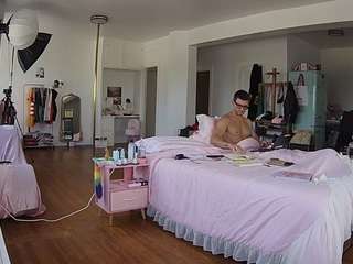 voyeurcam-celticiron-02