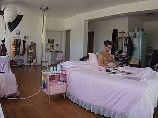 voyeurcam-celticiron-02