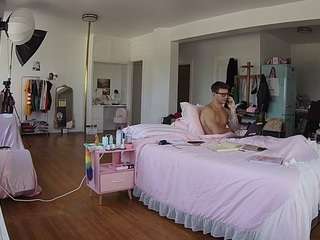 voyeurcam-celticiron-02