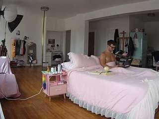 voyeurcam-celticiron-02