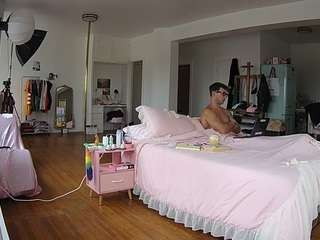 voyeurcam-celticiron-02