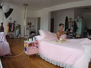 voyeurcam-celticiron-02