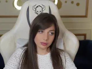 AlisaSweet054's Live Sex Cam Show