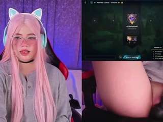 lilapop4's CamSoda show and profile