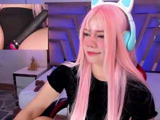 Lila uwu live cam