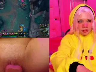 Lila uwu's Live Sex Cam Show