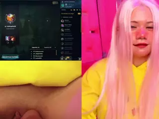 Lila uwu's Live Sex Cam Show