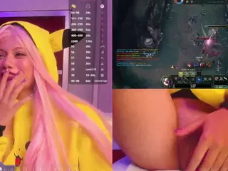 Lila uwu's Live Sex Cam Show