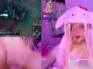 Lila uwu's Live Sex Cam Show