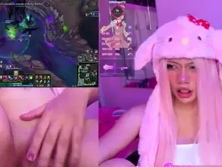 Lila uwu's Live Sex Cam Show
