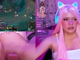 Lila uwu's Live Sex Cam Show
